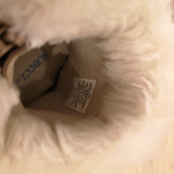 Fall fashion booties size 4 - Picture 3 of 3